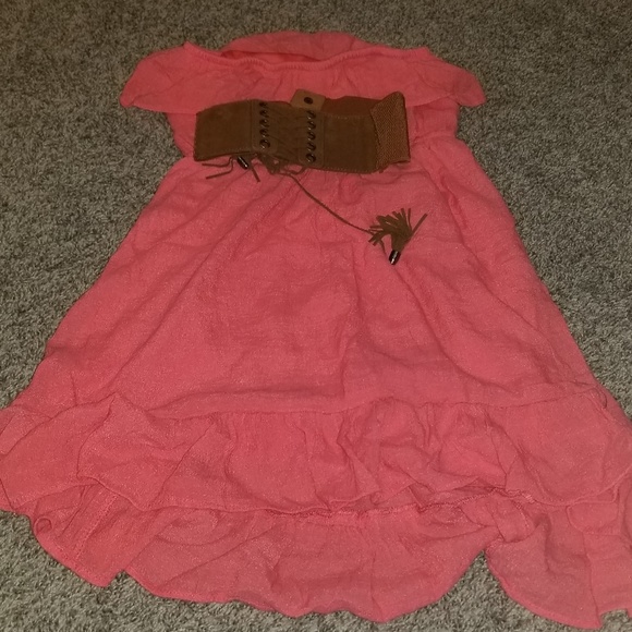 Dresses - Picture 3 of 4